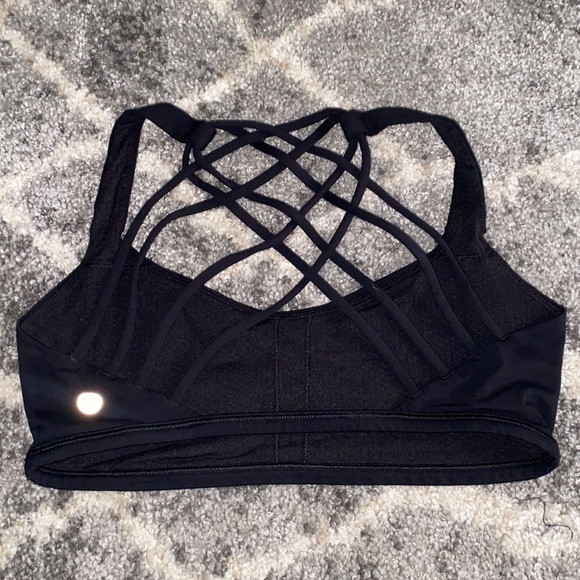 lululemon athletica Other - lululemon Free to be Wild bra black size 8